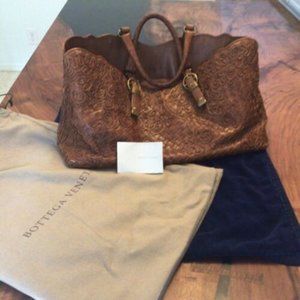 Bottega Veneta Woven Intrecciato Leather Purse Embroidery  WT And Bag